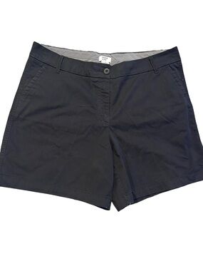 crown & ivy Black Women’s Chino Bermuda Shorts